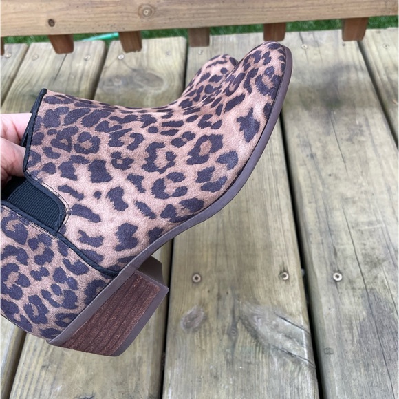 Size 7 Circus by Sam Edelman Leopard Print Booties - Picture 12 of 12